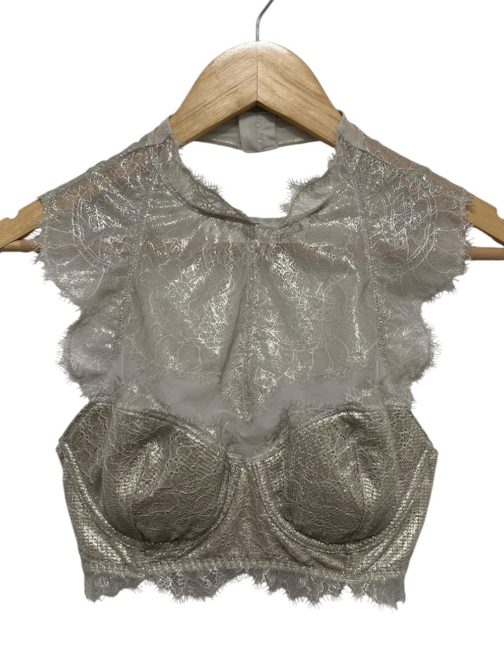 VICTORIA’S SECRET Dream Angles Chantilly Lace High Neck Bra Size 36B
